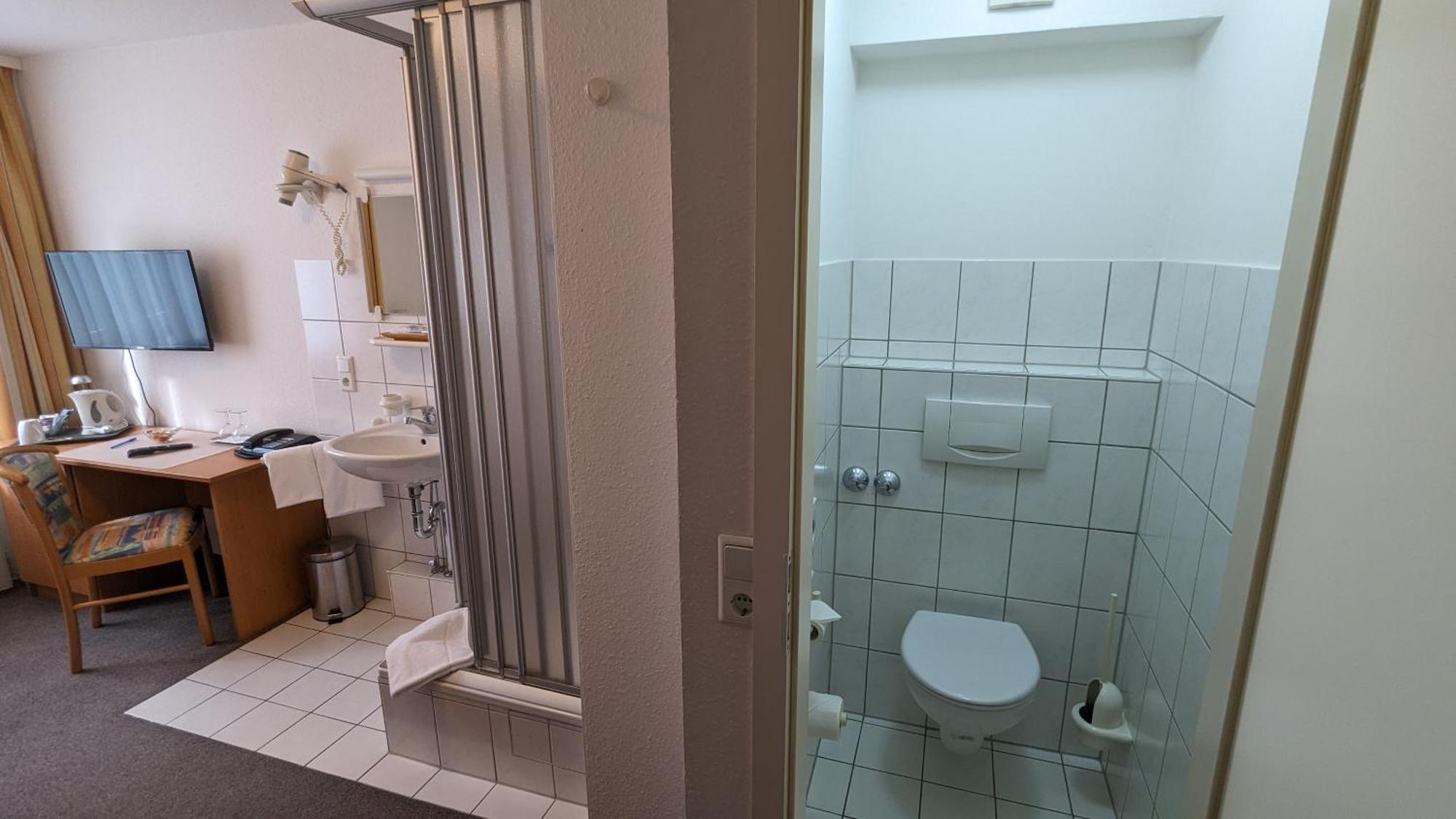 Gaestehaus Ziegler Stoccarda Esterno foto