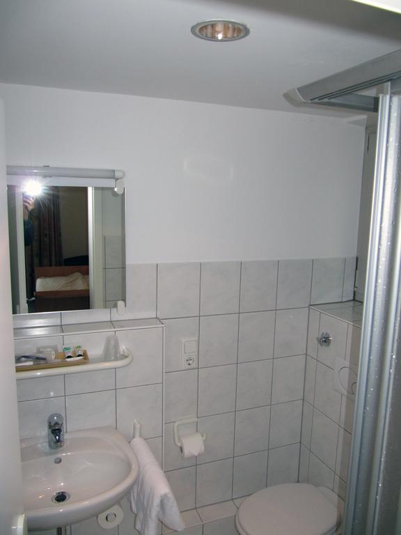Gaestehaus Ziegler Stoccarda Esterno foto